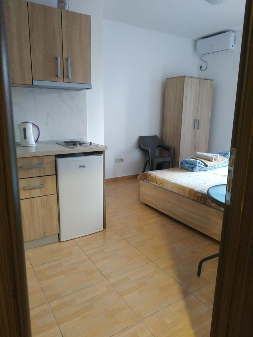 Alise Apartment บาร์ ภายนอก รูปภาพ