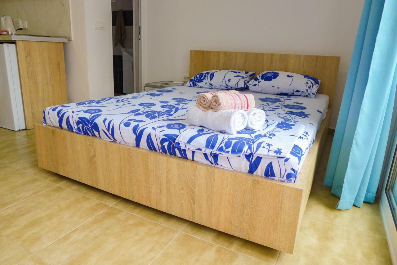 Alise Apartment บาร์ ภายนอก รูปภาพ