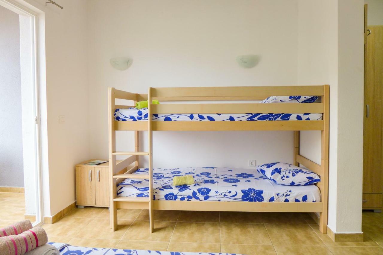 Alise Apartment บาร์ ภายนอก รูปภาพ