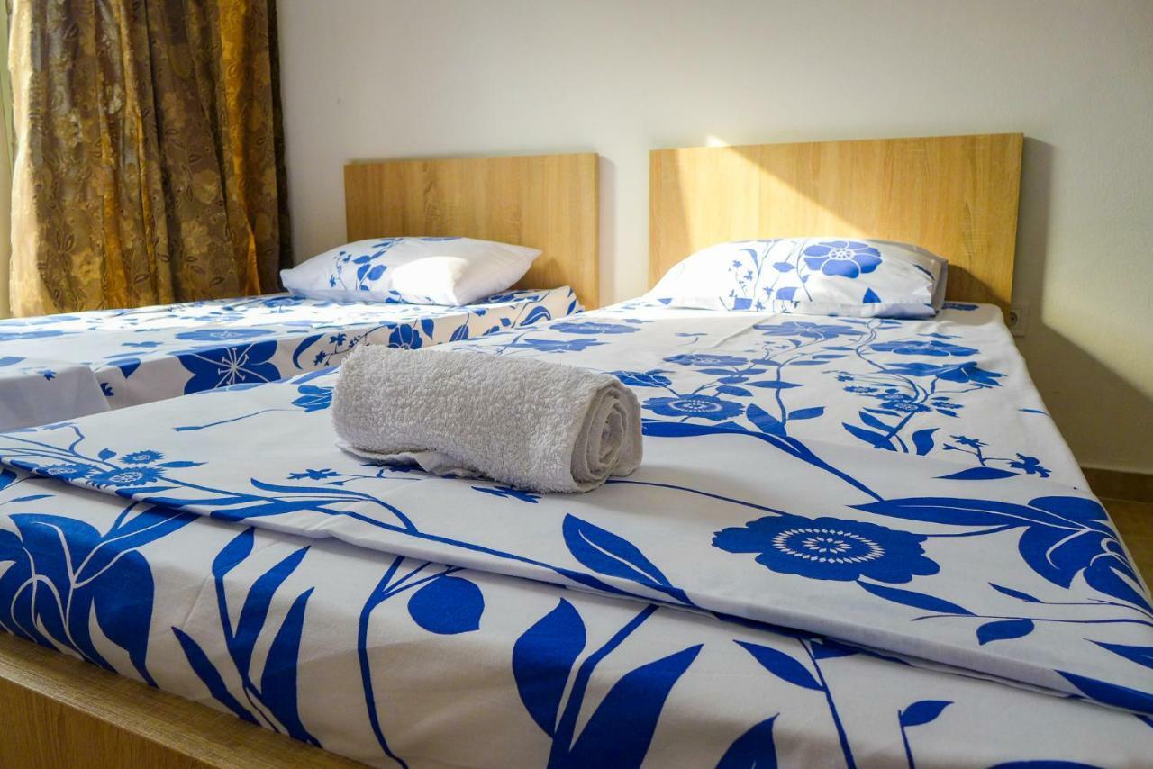 Alise Apartment บาร์ ภายนอก รูปภาพ